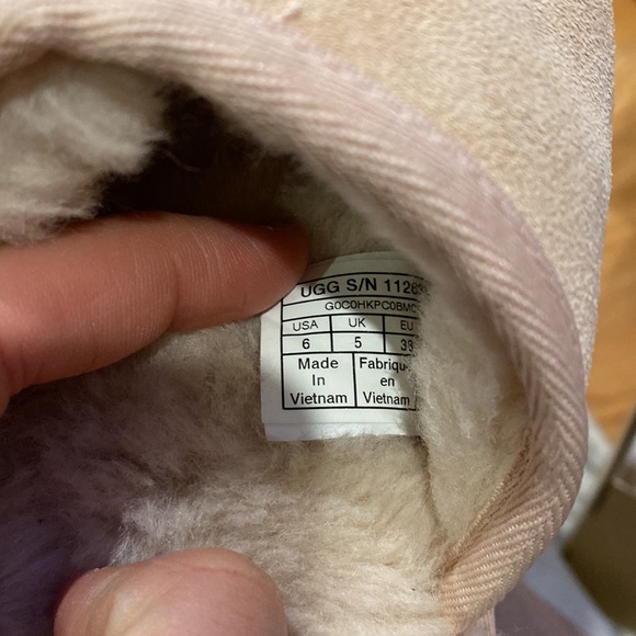 Authentic UGG Keegan Slippers Woman SZ 6 Baby Pink Color - Picture 11 of 14